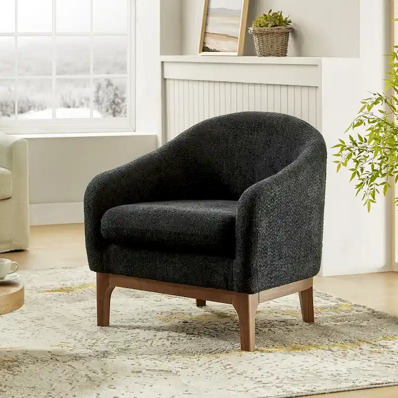 Fauteuil tonneau moderne Augus en bouclette avec pieds en bois massif par HULALA HOME