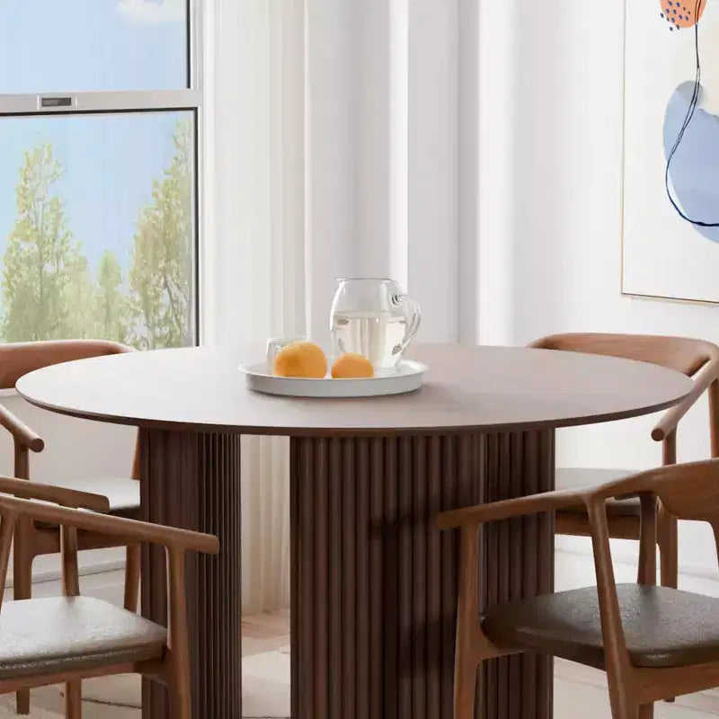 Table de salle à manger ronde et chic de 46 pouces avec piédestal robuste pour 4 personnes