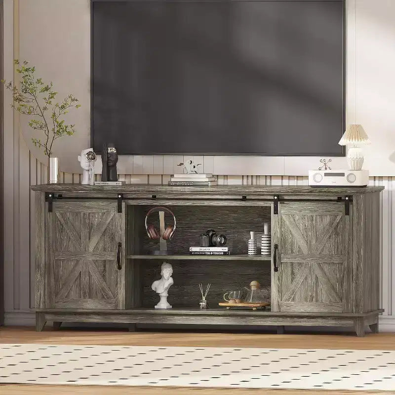 Meuble TV de ferme pour salon ou chambre à coucher de 168 cm, grand meuble TV avec étagères de rangement, meuble console multimédia avec porte coulissante de style grange