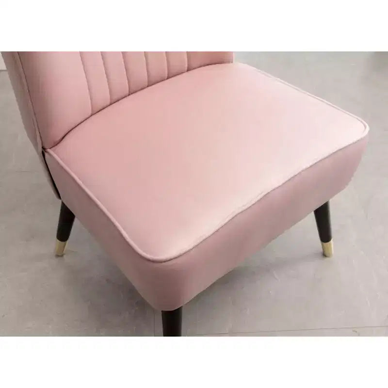 Fauteuil d'appoint en velours rose avec pieds en bois